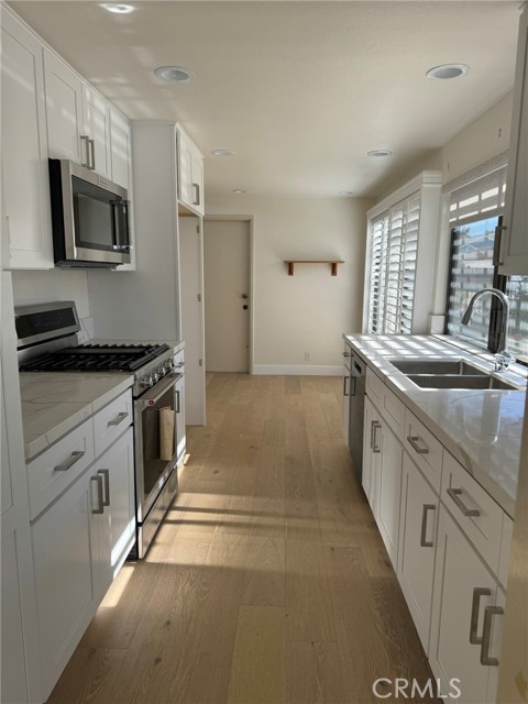 Detail Gallery Image 16 of 32 For 1207 Naples Ave, Placentia,  CA 92870 - 4 Beds | 2 Baths