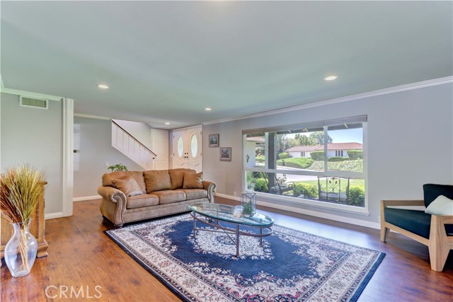 25701 Minoa Drive, Mission Viejo CA: https://media.crmls.org/medias/3fed9381-ab4f-48ed-964c-a81a8ce5d70f.jpg