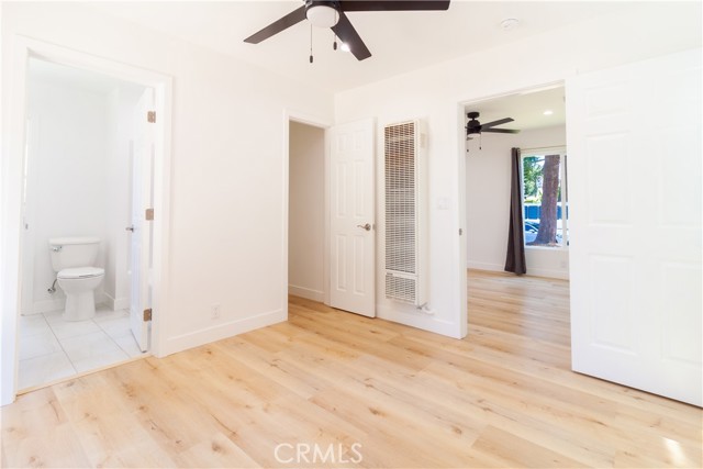 2123 Navarro Avenue, Altadena CA: https://media.crmls.org/medias/3fede54b-af2b-475b-9a49-a525f43a7329.jpg