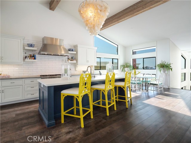 Detail Gallery Image 11 of 39 For 207 S Poinsettia Ave, Manhattan Beach,  CA 90266 - 4 Beds | 5 Baths