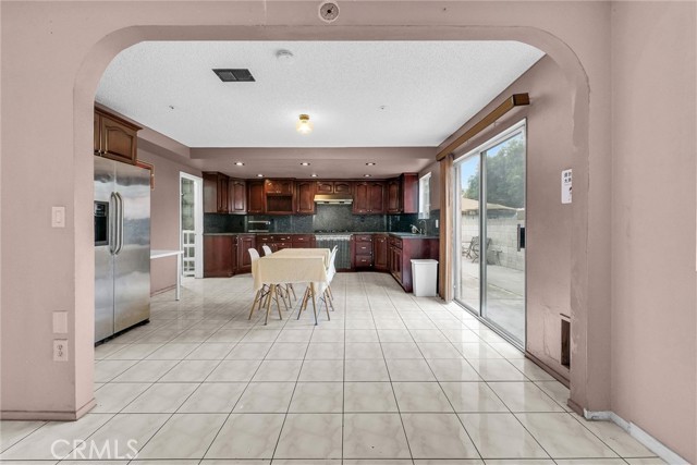 3855 Gilman Rd, El Monte CA: https://media.crmls.org/medias/3fee8226-e7f2-4693-a880-4de3ae2d7063.jpg