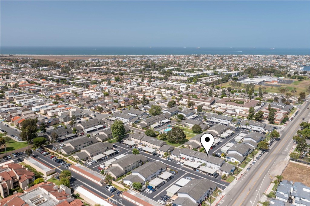 MLS #OC25270007 image #28