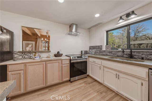 Detail Gallery Image 19 of 74 For 1001 Louis Way, Lakeport,  CA 95453 - 3 Beds | 2/1 Baths