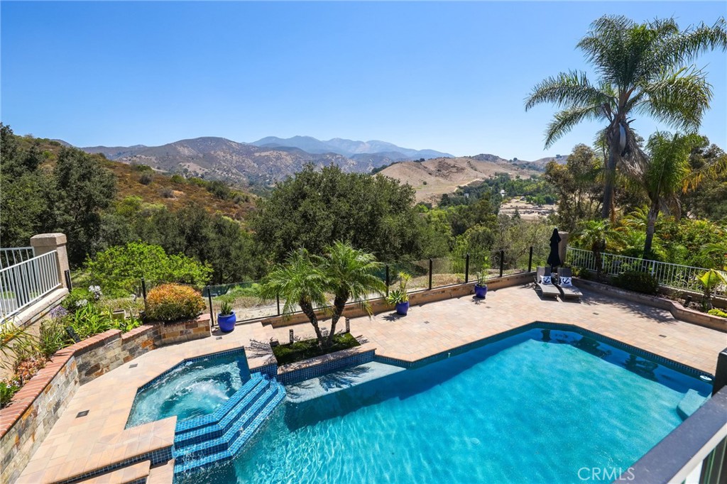 19312 Sleeping Oak Drive