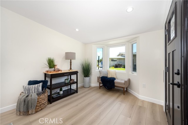 1540 Northwood Road, Seal Beach CA: https://media.crmls.org/medias/3ff1f0f3-d161-4ca9-a496-861e7f940208.jpg