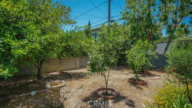 525 N Mariposa Street, Burbank CA: https://media.crmls.org/medias/3ff2bacf-95be-495e-9513-223a1e74ae21.jpg
