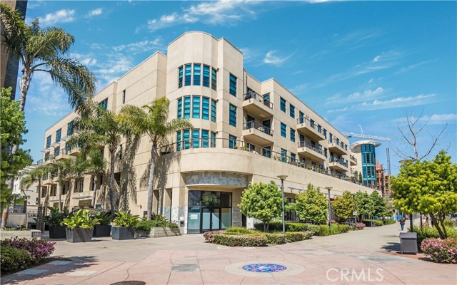 133 The Promenade N, Long Beach CA: https://media.crmls.org/medias/3ff30d61-f715-4235-828b-f1fd79b1285f.jpg