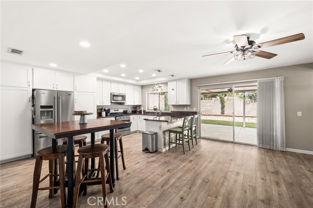 Detail Gallery Image 18 of 51 For 1370 Maywood Ave, Upland,  CA 91786 - 4 Beds | 3 Baths