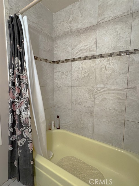 Detail Gallery Image 14 of 16 For 21111 Dolores St, Carson,  CA 90745 - 2 Beds | 2 Baths