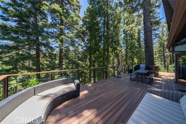 Detail Gallery Image 20 of 69 For 733 Crest Estates Dr, Lake Arrowhead,  CA 92352 - 5 Beds | 3/1 Baths