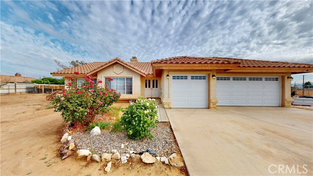 Detail Gallery Image 1 of 1 For 22657 Del Oro Rd, Apple Valley,  CA 92308 - 3 Beds | 2 Baths