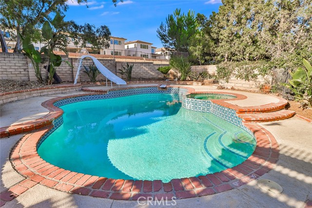 20591 Celtic Street, Chatsworth CA: https://media.crmls.org/medias/3ff5a4bd-68ad-4373-9ed6-06674504d3a2.jpg