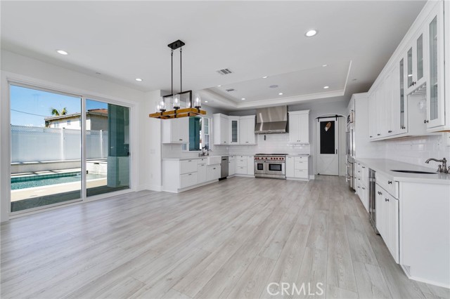 Detail Gallery Image 9 of 41 For 1365 Lightview St, Monterey Park,  CA 91754 - 4 Beds | 3/1 Baths