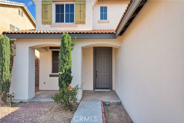 Detail Gallery Image 5 of 51 For 12626 Luna Rd, Victorville,  CA 92392 - 5 Beds | 3/1 Baths