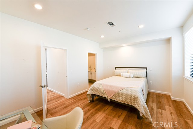 Detail Gallery Image 7 of 15 For 15810 1/2 S Vermont #1,  Gardena,  CA 90247 - 3 Beds | 2/1 Baths