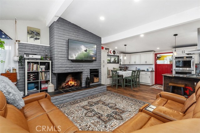 Detail Gallery Image 11 of 38 For 20292 Riverside, Newport Beach,  CA 92707 - 4 Beds | 2 Baths