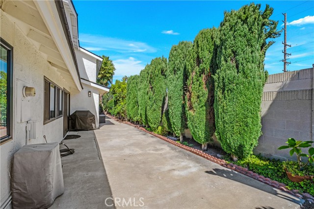 9972 Silver Strand Drive, Huntington Beach, California 92646, 6 Bedrooms Bedrooms, ,3 BathroomsBathrooms,Residential,For Sale,9972 Silver Strand Drive,CROC24196979