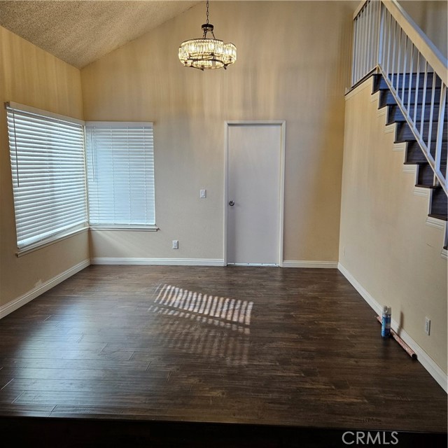 Detail Gallery Image 2 of 6 For 16412 Redwood Dr, Cerritos,  CA 90703 - 3 Beds | 2/1 Baths