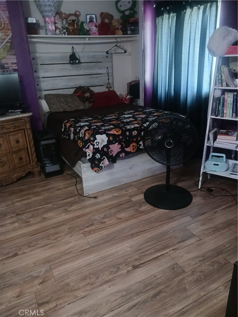 https://media.crmls.org/medias/3ff856af-320f-4e7e-9c95-0ecf727e8bb6.jpg?preset=X-Large