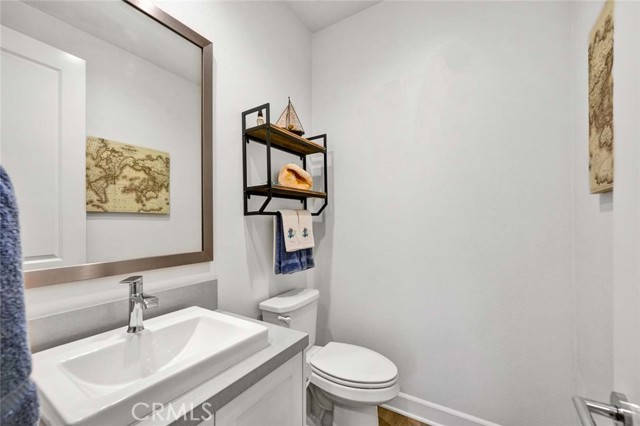 Detail Gallery Image 21 of 59 For 1270 E Providence Loop, Placentia,  CA 92870 - 4 Beds | 4/1 Baths
