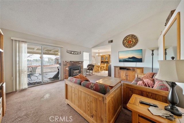 Detail Gallery Image 11 of 33 For 10217 Mount Shasta, Hesperia,  CA 92345 - 3 Beds | 2 Baths