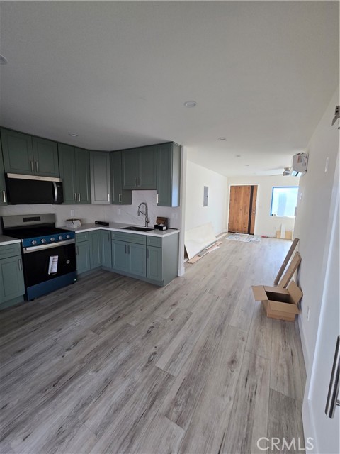 14306 Crossdale, Norwalk CA: https://media.crmls.org/medias/3ff9e78d-b399-46d5-99b3-a130abd66b44.jpg