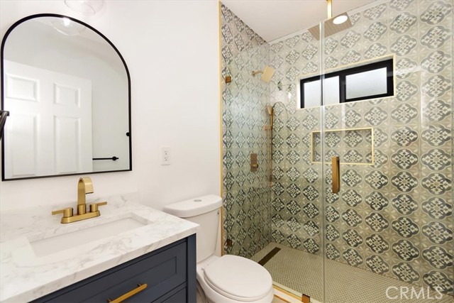 Detail Gallery Image 14 of 19 For 3511 S Norton Ave, Los Angeles,  CA 90018 - 4 Beds | 2 Baths