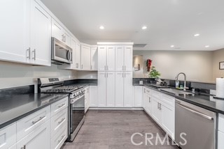 MLS #DW25031128 image #8