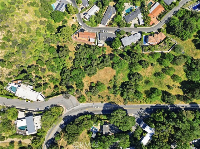 Detail Gallery Image 4 of 9 For 3420 Beverly Glen, Sherman Oaks,  CA 91423 - – Beds | – Baths