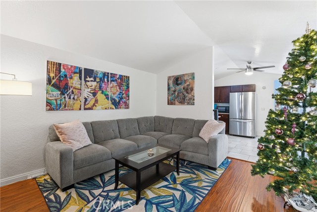 1602 Byron Court, Pomona CA: https://media.crmls.org/medias/3ffb92e9-df0b-45f5-9696-7dc6dd89b498.jpg