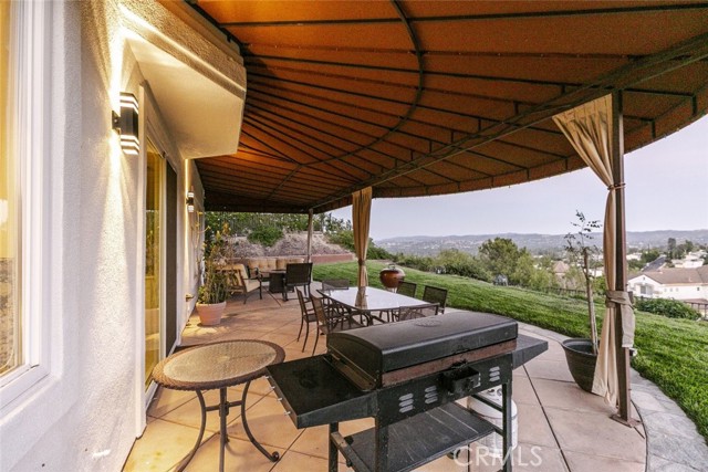 24736 Wooded Vista, West Hills CA: https://media.crmls.org/medias/3ffbfadf-855c-4124-bd0d-ea4fb4b6d38c.jpg