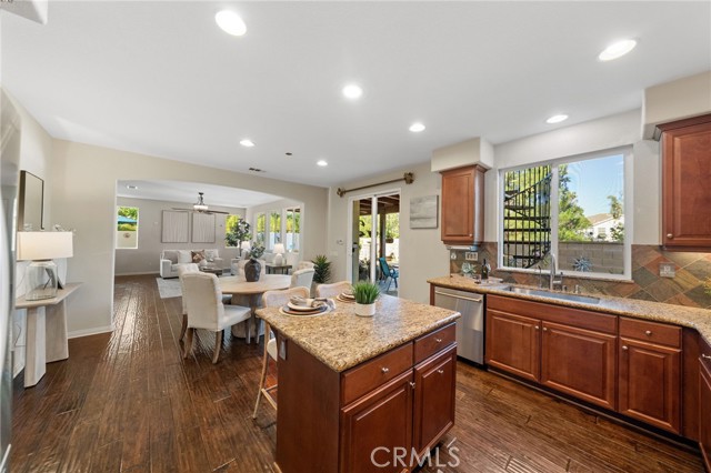 Detail Gallery Image 28 of 69 For 28889 Edenton Way, Temecula,  CA 92591 - 4 Beds | 2/1 Baths