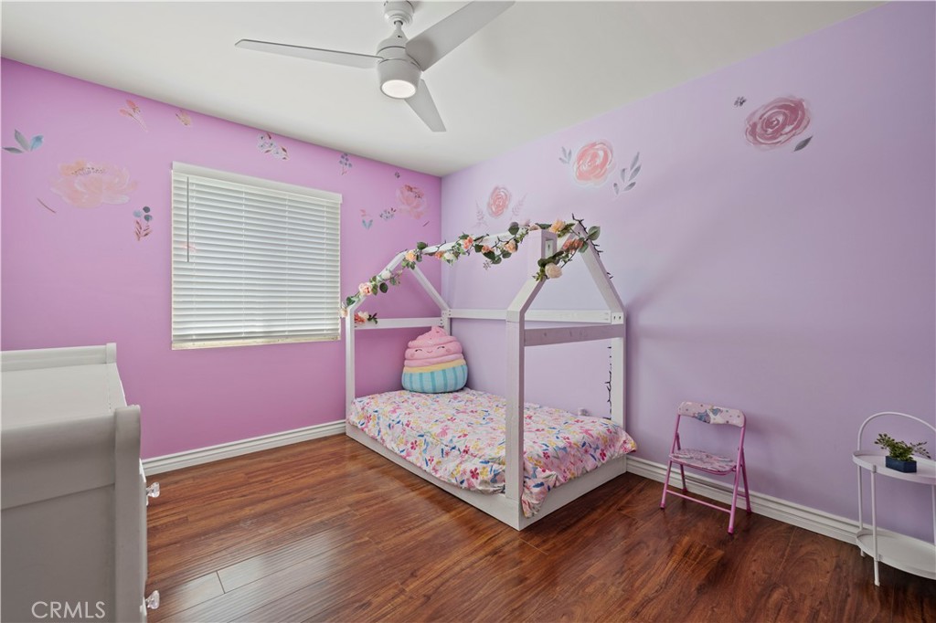 https://media.crmls.org/medias/3ffcad97-11df-454d-b8a2-77de8cc11c9c.jpg?preset=X-Large