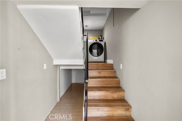 6223 Simpson, North Hollywood CA: https://media.crmls.org/medias/3ffd0994-5532-49e3-bee8-24401da570b8.jpg