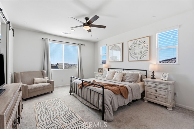 Detail Gallery Image 31 of 59 For 588 Overstone Ave, Madera,  CA 93636 - 5 Beds | 2/1 Baths