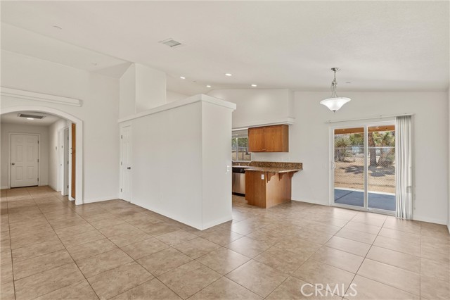 Detail Gallery Image 9 of 36 For 56595 Desert Gold Dr, Yucca Valley,  CA 92284 - 3 Beds | 2 Baths