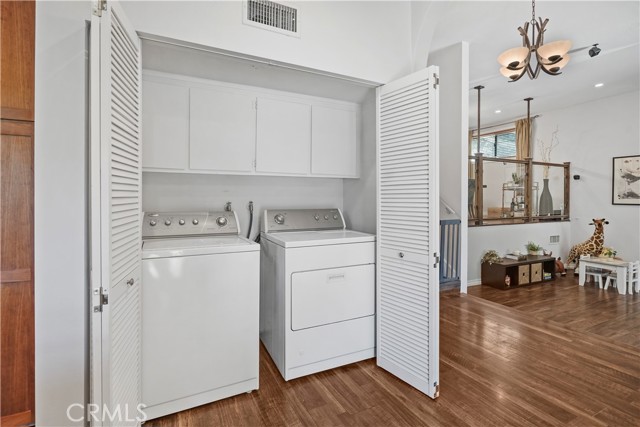 Detail Gallery Image 18 of 40 For 5244 Baza Ave, Woodland Hills,  CA 91364 - 3 Beds | 3 Baths