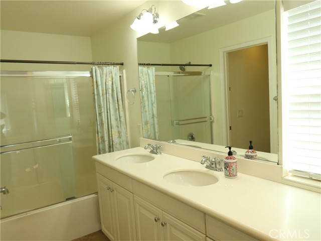 Detail Gallery Image 32 of 44 For 28382 Mirabelle, Saugus,  CA 91350 - 2 Beds | 2 Baths