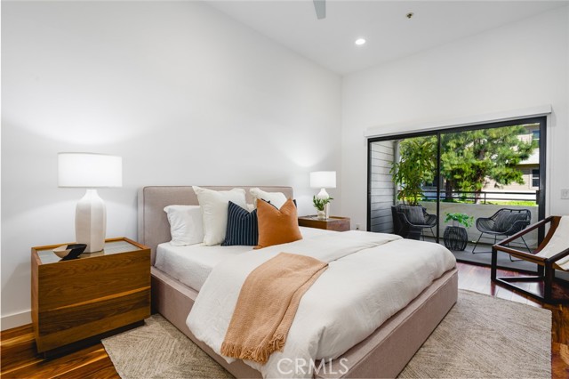 Detail Gallery Image 31 of 74 For 280 Cagney Ln #301,  Newport Beach,  CA 92663 - 2 Beds | 2 Baths