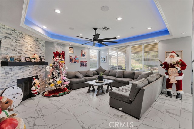 Detail Gallery Image 18 of 56 For 10180 via Pescadero, Moreno Valley,  CA 92557 - 4 Beds | 3 Baths