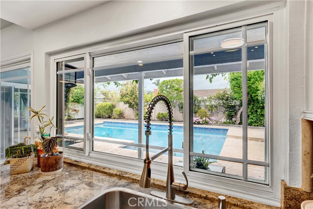 Detail Gallery Image 22 of 56 For 17830 Winterberry St, Fountain Valley,  CA 92708 - 5 Beds | 3 Baths