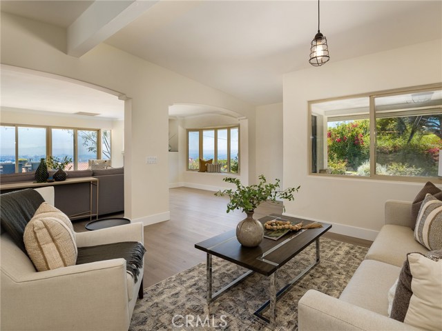 Detail Gallery Image 11 of 73 For 2621 Colt Rd, Rancho Palos Verdes,  CA 90275 - 4 Beds | 3 Baths