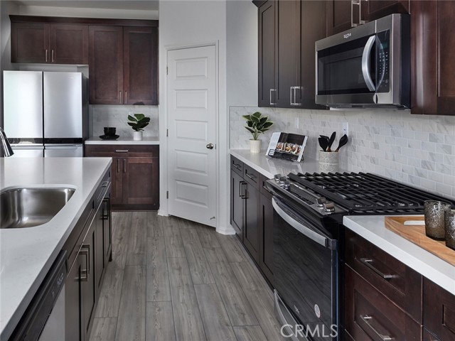 Detail Gallery Image 5 of 12 For 35072 Ouimet Way, Beaumont,  CA 92223 - 5 Beds | 3 Baths