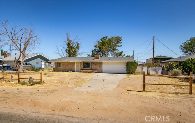 21798 Standing Rock Ave, Apple Valley, CA 92307 photo 2