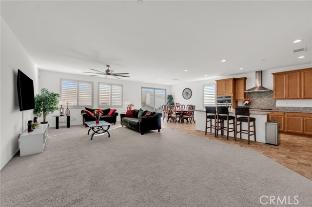 Detail Gallery Image 6 of 54 For 35140 Tavel St, Winchester,  CA 92596 - 5 Beds | 4 Baths