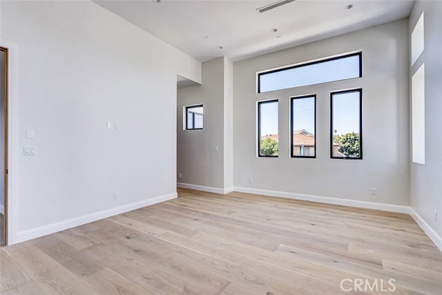 Detail Gallery Image 25 of 45 For 3310 Blossom Ln, Redondo Beach,  CA 90278 - 4 Beds | 3/1 Baths