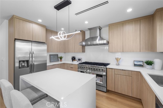 Detail Gallery Image 13 of 69 For 1504 N California, Burbank,  CA 91505 - – Beds | – Baths