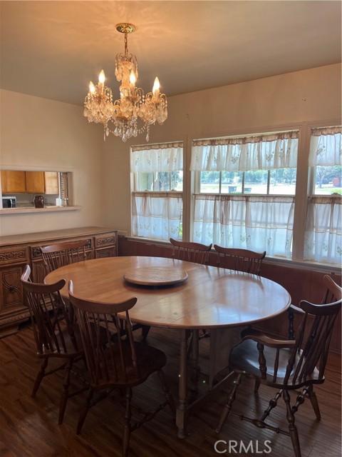 28900 Reservoir Avenue, Nuevo CA: https://media.crmls.org/medias/4001034a-2254-4212-9b49-9990f79d4158.jpg