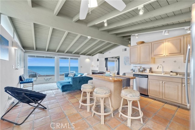 Detail Gallery Image 7 of 26 For 35757 Beach Road, Dana Point,  CA 92624 - 3 Beds | 2 Baths