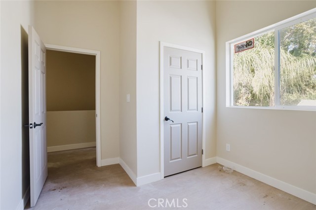 7350 Cozycroft Avenue photo 26